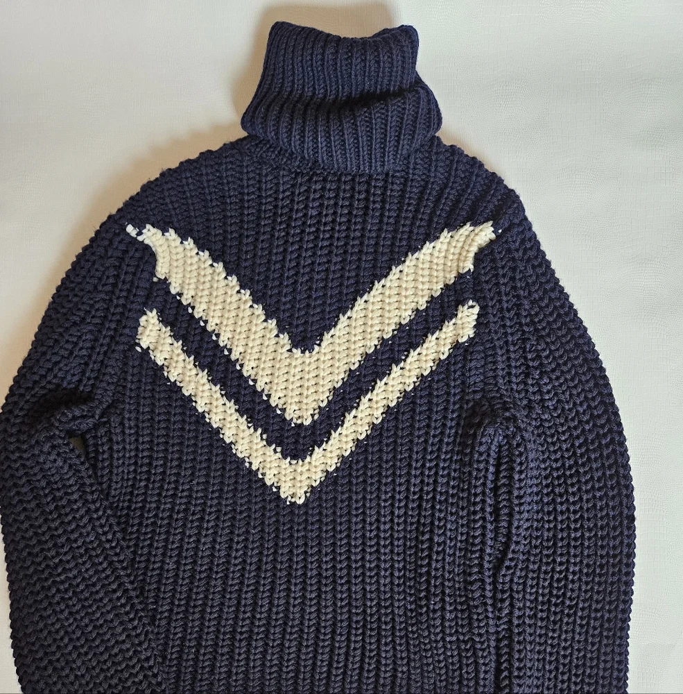 Tory Sport Merino Wool Chevron Turtleneck Sweater - Picture 3 of 8